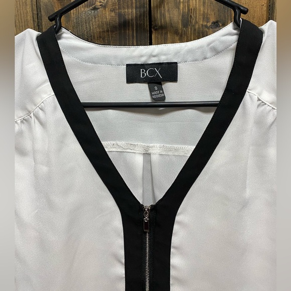 BCX Blouse Light Weight Sheer Partial Zip Blouse Top Shirt Size Small White - Picture 2 of 16